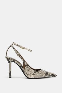 کفش زنانه پشت‌باز پاشنه‌دار طرح حیوانات زارا – ZARA