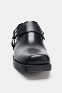 کفش زنانه چرم بایکر کلوگ زارا – ZARA