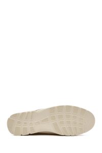 کفش زنانه چرم بژ بندی راحتی دری مد