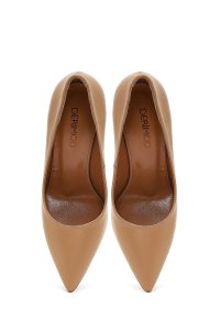 کفش زنانه چرم بژ پاشنه‌نازک استیلتو دری مد