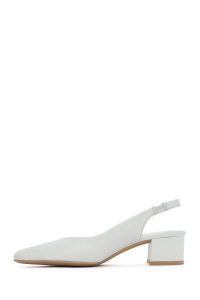 کفش زنانه چرم بژ پشت‌باز پاشنه‌کوتاه ضخیم دری مد