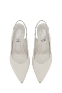 کفش زنانه چرم بژ پشت‌باز پاشنه‌کوتاه ضخیم دری مد