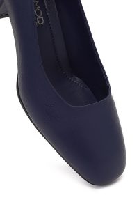 کفش زنانه چرم سرمه‌ای پاشنه‌بلند ضخیم دری مد