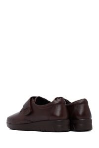 کفش زنانه چرم قهوه‌ای لژدار راحتی دری مد