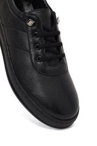 کفش زنانه چرم مشکی بندی راحتی دری مد