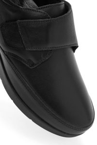 کفش زنانه چرم مشکی لژدار راحتی دری مد