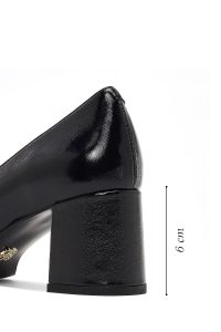 کفش زنانه چرم مشکی پاشنه‌بلند ضخیم دری مد