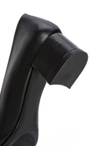 کفش زنانه چرم مشکی پاشنه‌کوتاه ضخیم دری مد