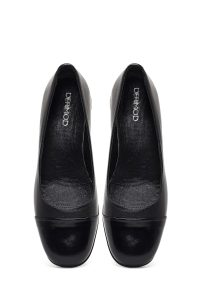 کفش زنانه چرم مشکی پاشنه‌کوتاه ضخیم دری مد