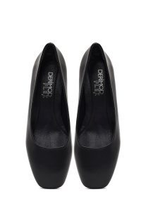 کفش زنانه چرم مشکی پاشنه‌کوتاه ضخیم دری مد