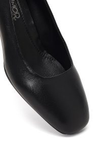 کفش زنانه چرم مشکی پاشنه‌کوتاه ضخیم دری مد