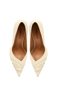 کفش زنانه چرم کرم پاشنه‌نازک استیلتو دری مد