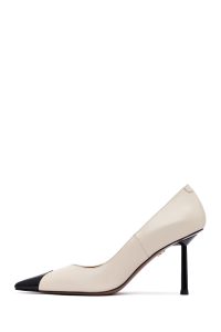 کفش زنانه چرم کرم پاشنه‌نازک استیلتو دری مد