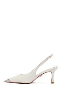 کفش زنانه کرم چرم پاشنه نازک پشت باز دری مد