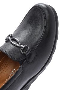 کفش لوفر زنانه چرم مشکی سگک‌دار لژدار راحتی دری مد