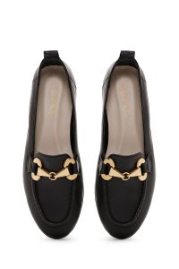 کفش لوفر زنانه چرم مشکی سگک‌دار مدل ماسکولن دری مد