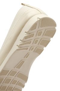 کفش لوفر زنانه چرم کرم راحتی دری مد