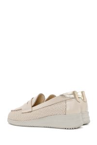 کفش لوفر زنانه چرم کرم پاشنه دار راحتی دری مد