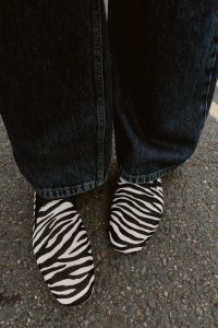 کفش لوفر زنانه چرمی چاپ حیوانی زارا – ZARA