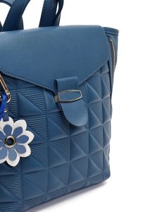 کوله پشتی آبی چاپی با اکسسوری دری مد