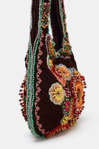 کیف دوشی زنانه گلدوزی‌شده زارا – ZARA