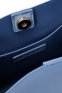 کیف زنانه آبی با جزئیات اکسسوری دری مد