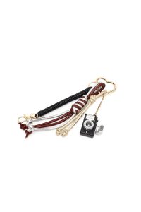 کیف زنانه بژ با اکسسوری دری مد