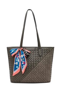 کیف زنانه طوسی بلند بنددار با اکسسوری دری مد