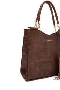 کیف زنانه قهوه‌ای بلند طرح‌دار دری مد