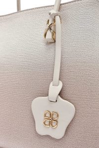 کیف زنانه کرم بلند طرح‌دار دری مد