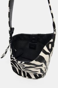 کیف سطلی زنانه چرمی نرم نامتقارن کوچک زارا – ZARA