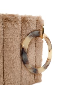 کیف مجلسی زنانه بژ دستی پشمی با بند زنجیری دری مد