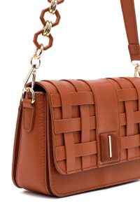 کیف کراس بادی زنانه قهوه‌ای بلند بافت کراس‌بادی دری مد