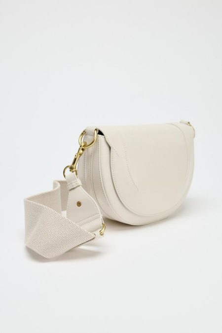 کیف کراس‌بادی زنانه برزنتی دوخت‌دار زارا – ZARA