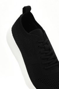 Derimod Zero کتونی زنانه مشکی بنددار با زیره ضخیم