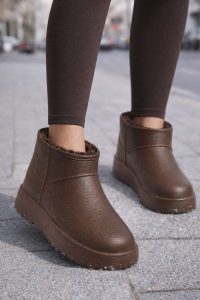 بوت زنانه تدی خزدار قهوه‌ای دری مد