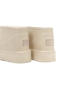 بوت زنانه تدی خزدار کرم دری مد