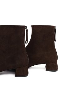 بوت زنانه جیر قهوه‌ای کوتاه زیپ‌دار پاشنه‌بلند ضخیم دری مد