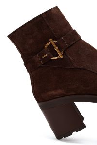 بوت زنانه چرم جیر قهوه‌ای پاشنه‌بلند ضخیم زیپ‌دار دری مد