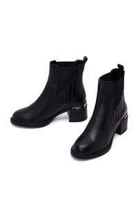 بوت زنانه چرم مشکی چلسی پاشنه‌بلند ضخیم دری مد