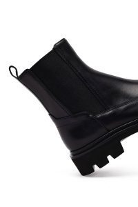 بوت زنانه چلسی چرم مشکی دری مد