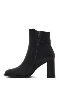 بوت چرمی زنانه مشکی زیپ‌دار سگک‌دار پاشنه ضخیم دری مد