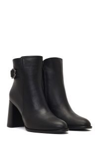 بوت چرمی زنانه مشکی زیپ‌دار سگک‌دار پاشنه ضخیم دری مد