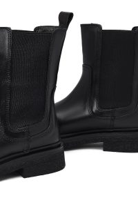 بوت چلسی زنانه چرمی مشکی دری مد