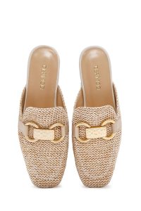 دمپایی زنانه حصیری چرمی بژ با جزئیات سگک دری مد