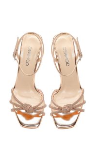 صندل زنانه صورتی بنددار مچ پا نگین‌دار پاشنه‌باریک دری مد