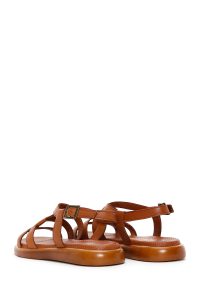 صندل زنانه چرم قهوه‌ای بنددار مچ پا دری مد