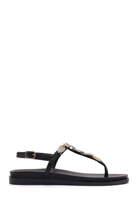 صندل زنانه چرم مشکی سگک‌دار انگشتی دری مد