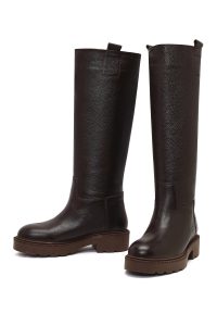 چکمه چرمی زنانه قهوه‌ای زیره ضخیم دری‌مد