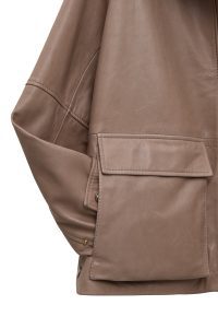 کاپشن زنانه Fancy چرم بژ اورسایز یقه‌خوابیده دری مد